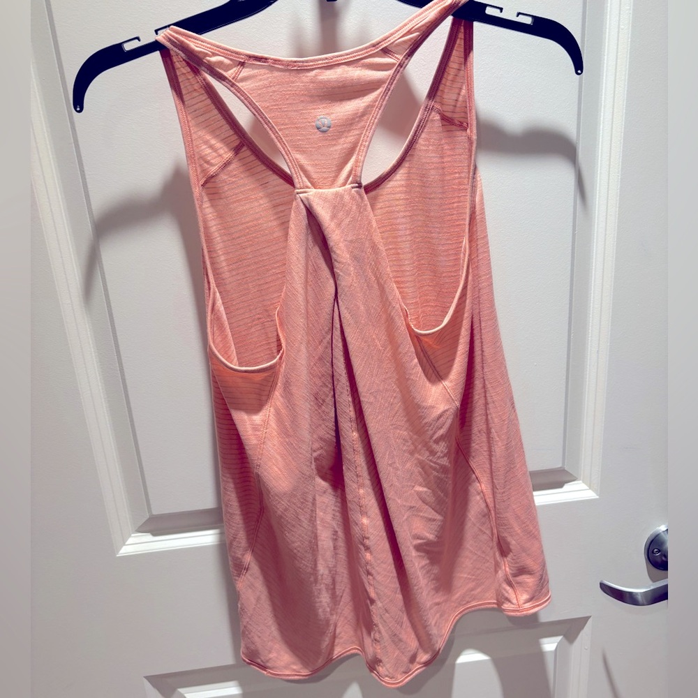 Lululemon tank